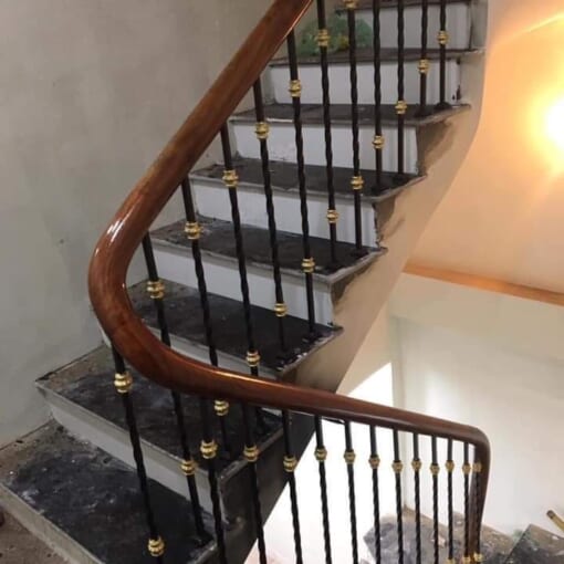 Cầu Thang Sắt Mỹ Thuật 01