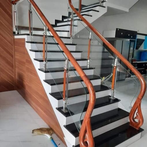 Cầu Thang Kính 15