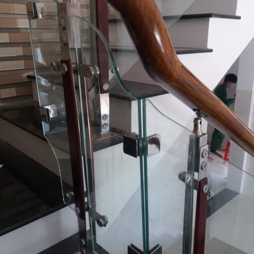 Cầu Thang Kính 16