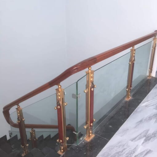 Cầu Thang Kính 21