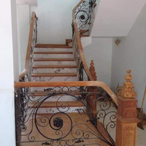 Cầu Thang Sắt Mỹ Thuật 29